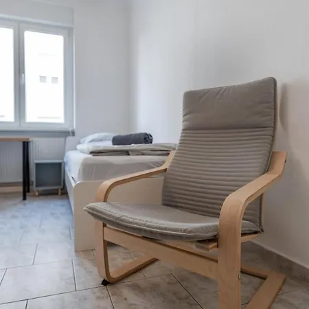 Am Pfaelzerplatz - 3 Und 6 Betten *