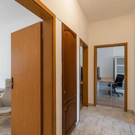 Am Pfaelzerplatz - 3 Und 6 Betten شقة