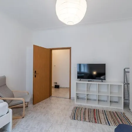 Am Pfaelzerplatz - 3 Und 6 Betten